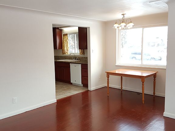 2nd image of 3627 Monaco Pkwy