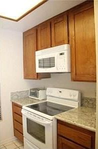 3rd image of 16130 Avenida Venusto APT 27