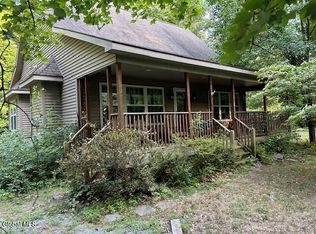 40 Finkle Farm Rd, Lake George, NY 12845