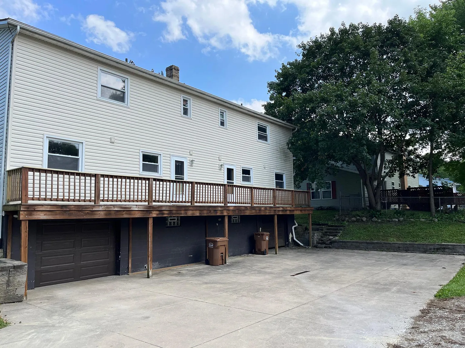 3 bed, 1.5 bath, 1248 sqft, $1,395 — Photo 3