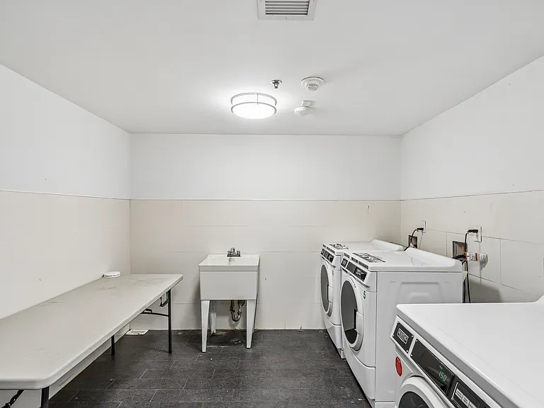 766 Lafayette Ave #1A — Photo 10