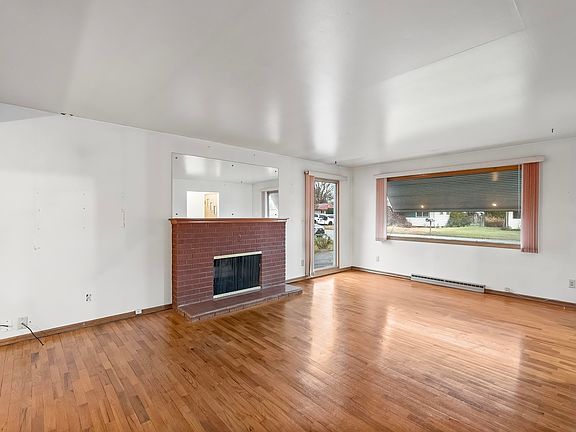 4th image of 8515 E Mansfield Ave