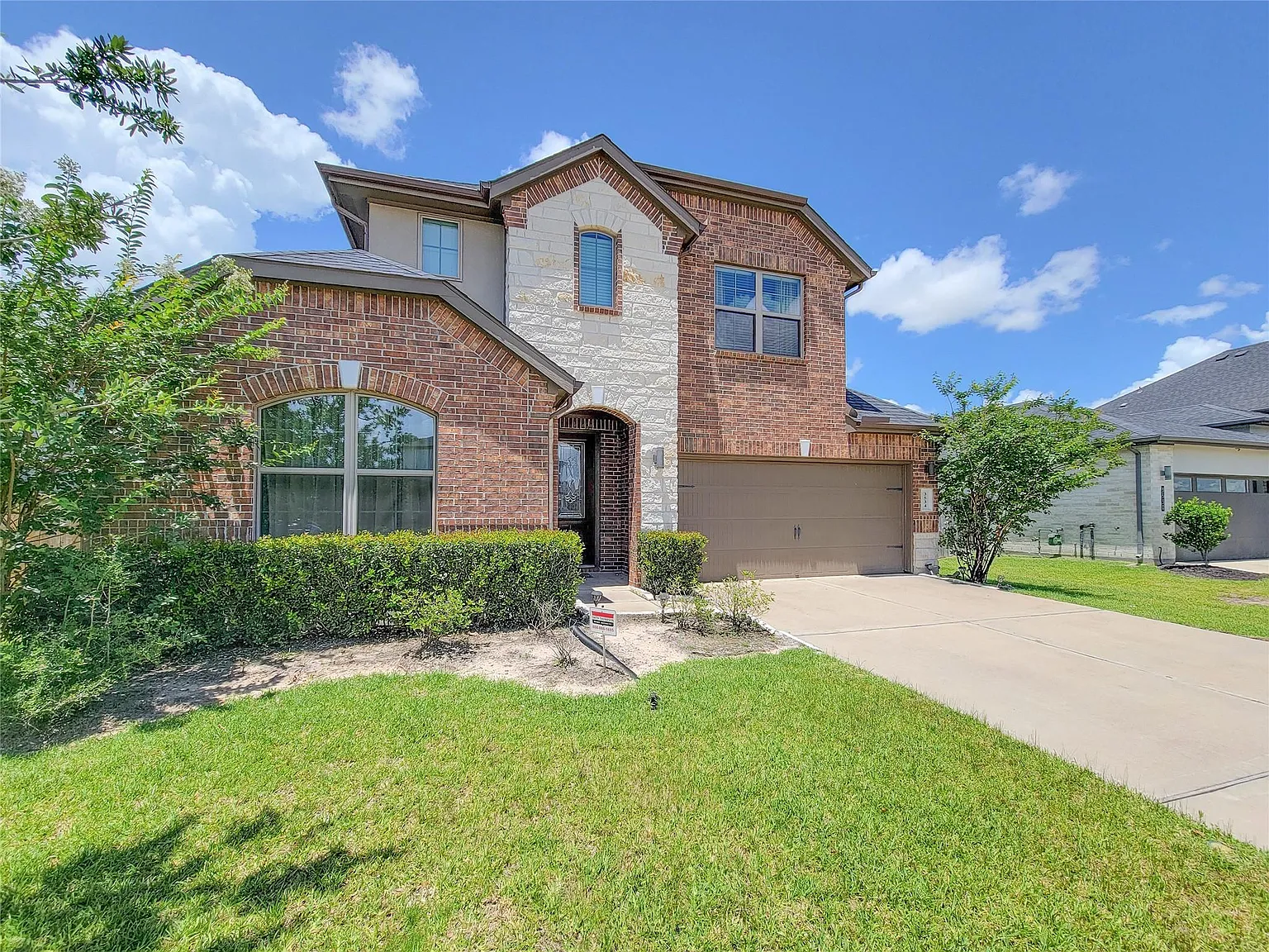 4 bed, 3.5 bath, 2952 sqft, $2,900 — Photo 3