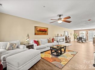 106 Locomotive Ln Unit 201, Mooresville, NC 28115