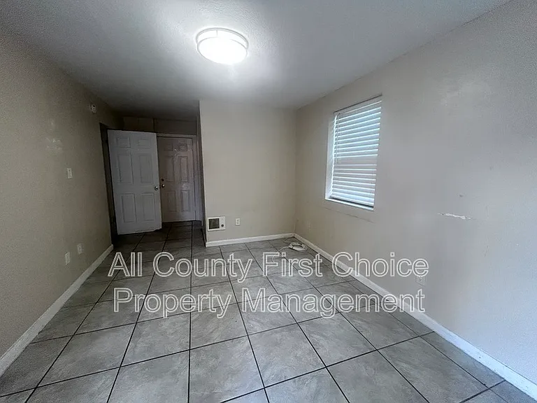 2843 1/2 2nd Ave #SO — Photo 6