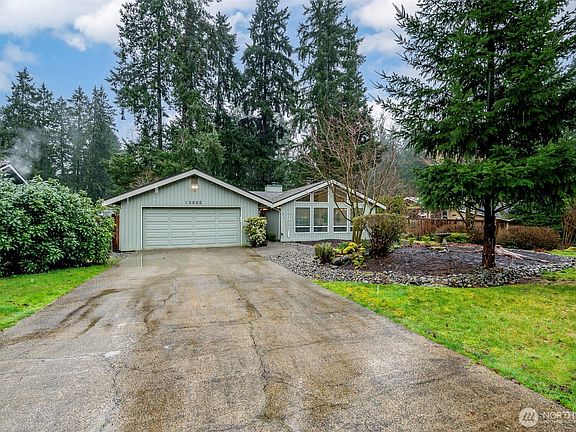 4th image of 13825 72nd Avenue E