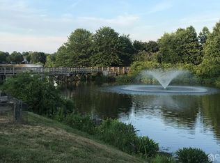 130 Mallard Dr, Monroe Township, NJ 08831