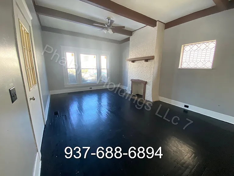 235 E Northern Ave — Photo 7