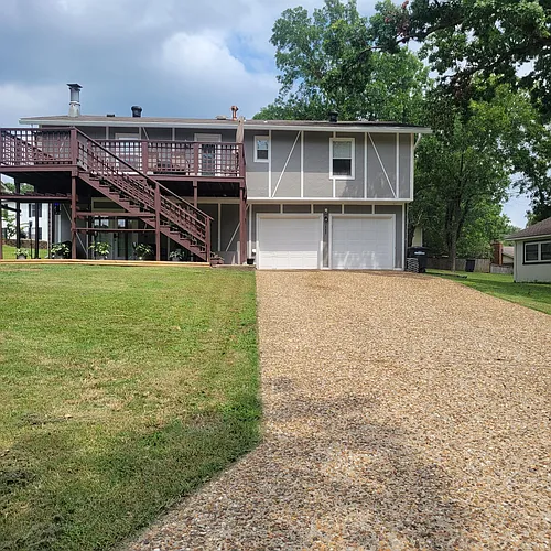 1005 Silver Creek Dr Photo 1