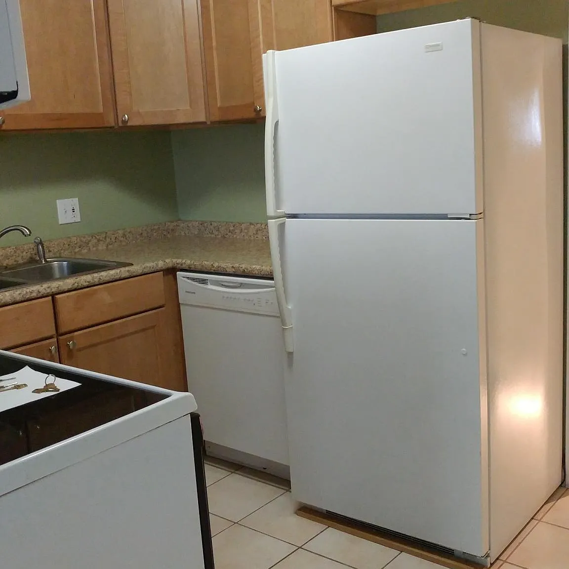 2 bed, 960 sqft, $1,950 — Photo 2