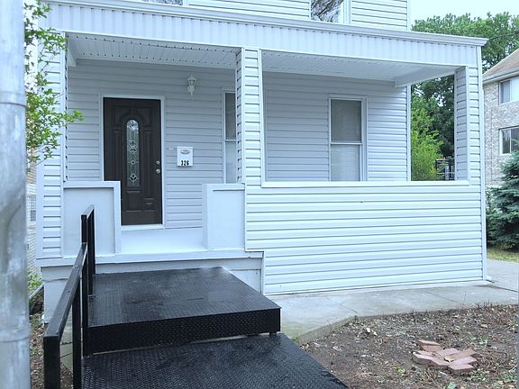 3rd image of 326 Newman Ave