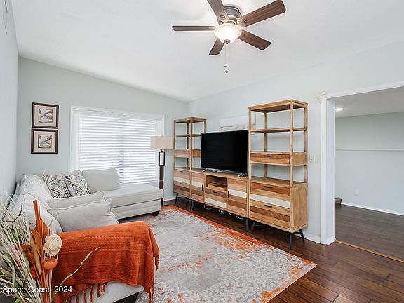 4th image of 1932 Mosswood Dr