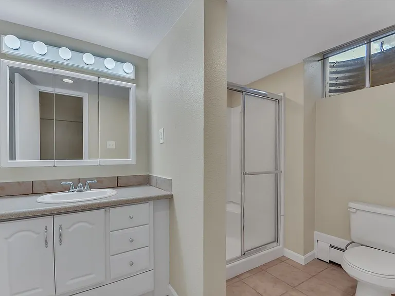 7687 Newman St — Photo 23
