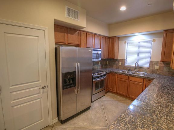 3rd image of 3650 E Glenn St