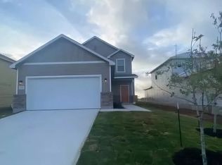 2521 Ayers Dr, Seguin, TX 78155