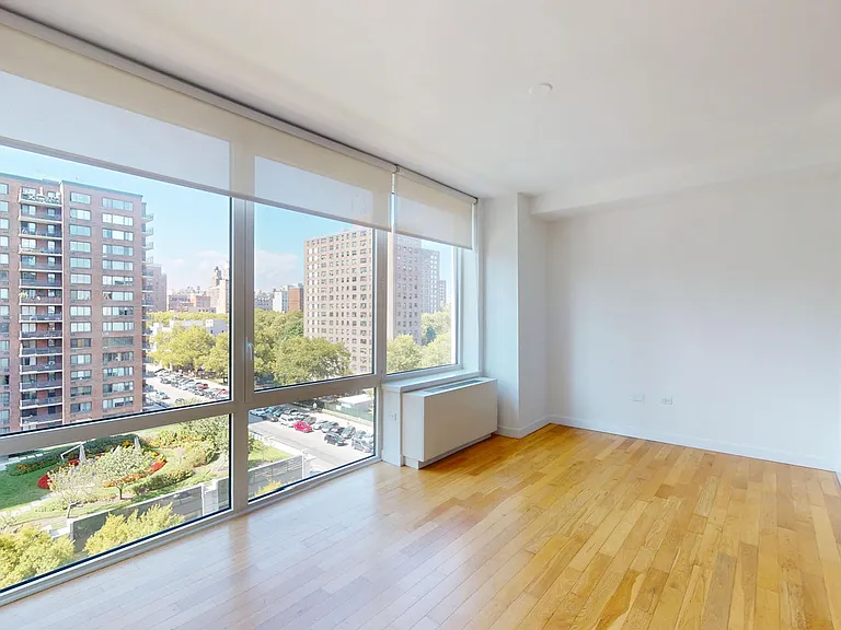 805 Columbus Ave #8E — Photo 2