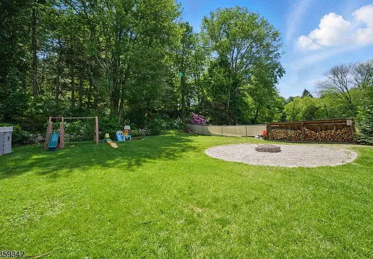 22 Beaver Brook Ln — Photo 29