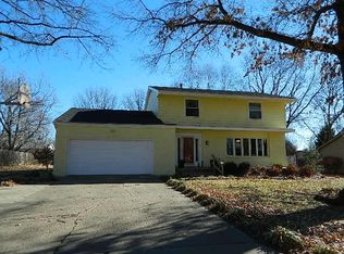 17 Fleetwood Dr, Winfield, KS 67156