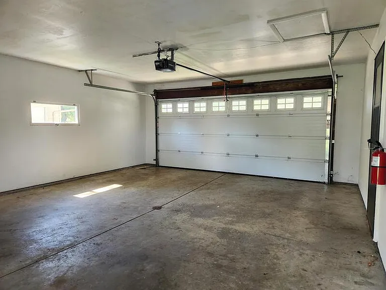 1508 Apache Ave — Photo 16