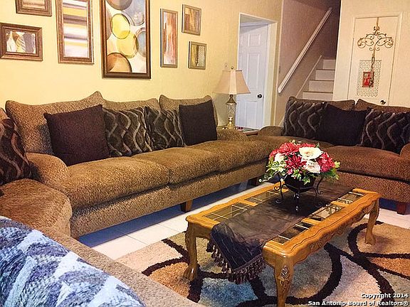 3rd image of 5131 Staplehurst Dr