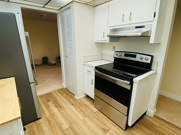 4th image of 8325 SW 72nd Ave APT 208C