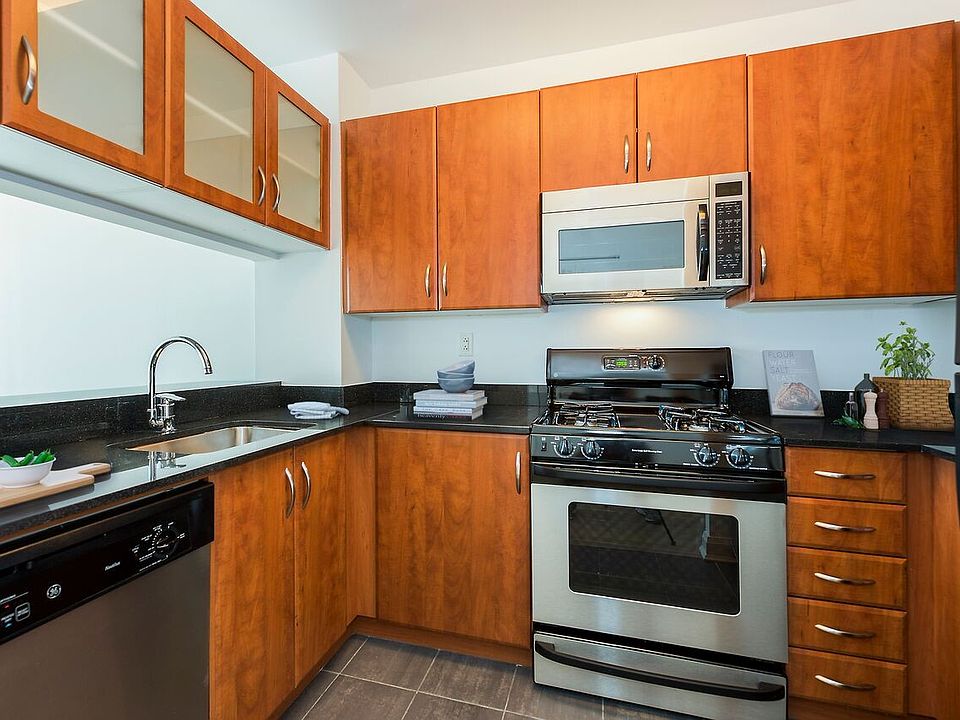 1st image of 222 E 34th St APT 1031