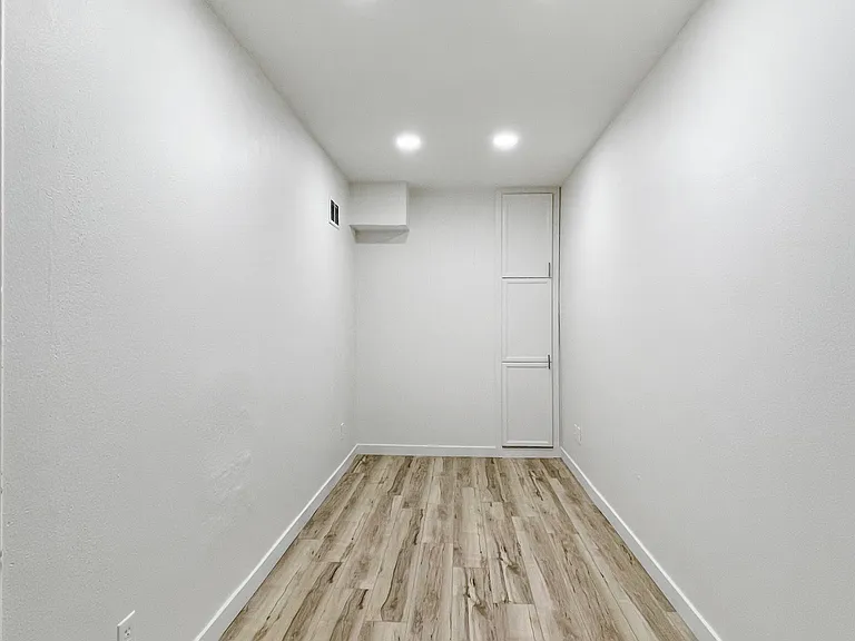 2504 Woodlands Way — Photo 23