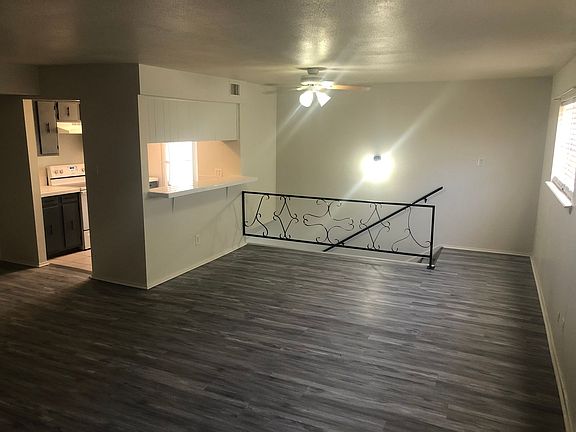 5th image of 801 Laurelwood Dr #D