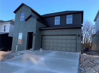 1883 E Fiji St, Fayetteville, AR 72701