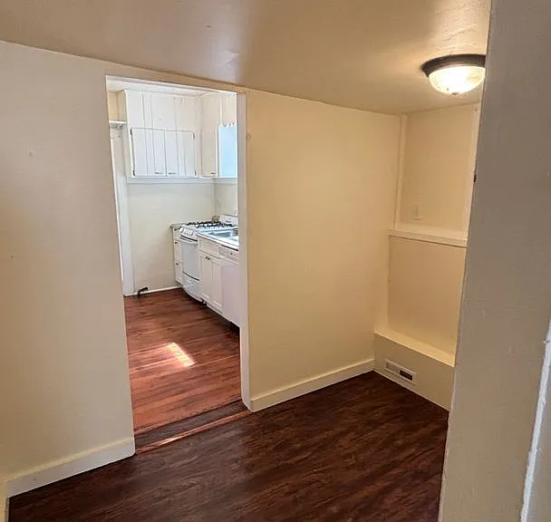 103 Ruxton Ave #C — Photo 20