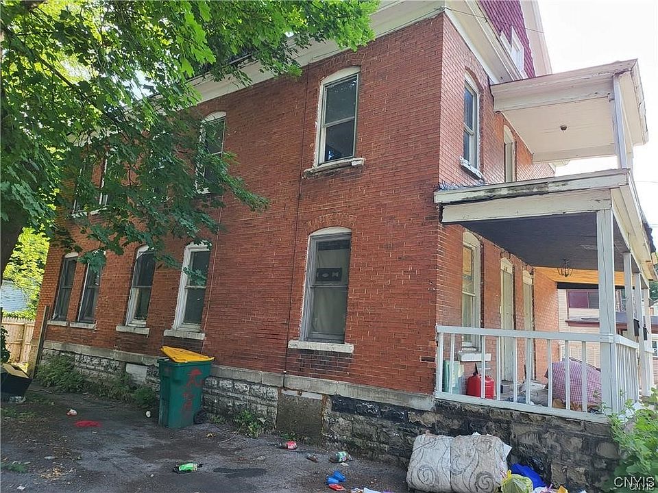 Building Photo 3