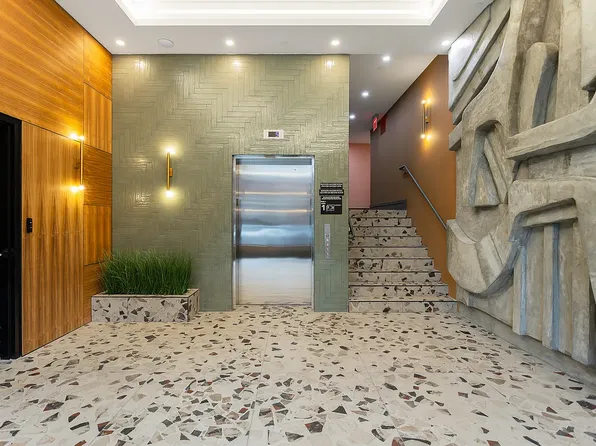 1000 Lorimer Street image 10 of 14