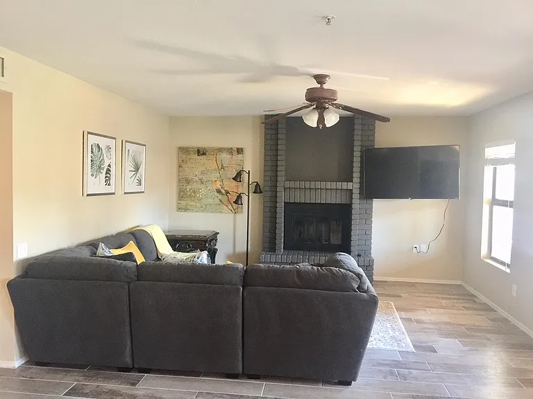 9011 E Sharon Dr — Photo 22