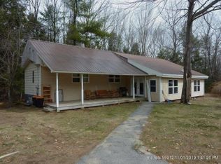 29 Old County Rd, Naples, ME 04055