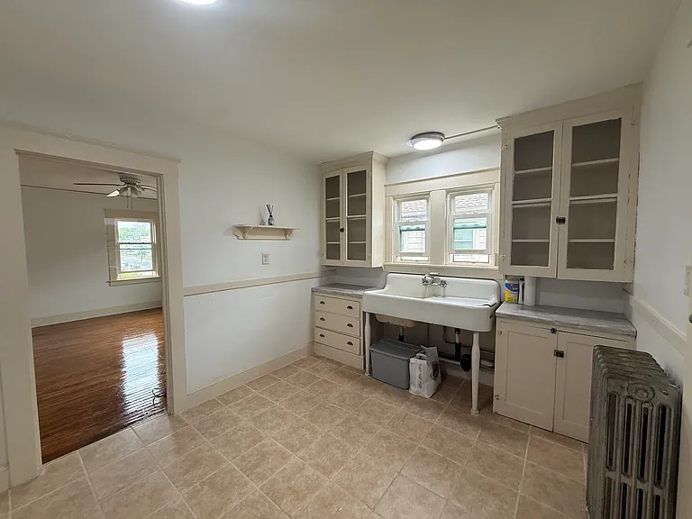 42 Maple St — Photo 16