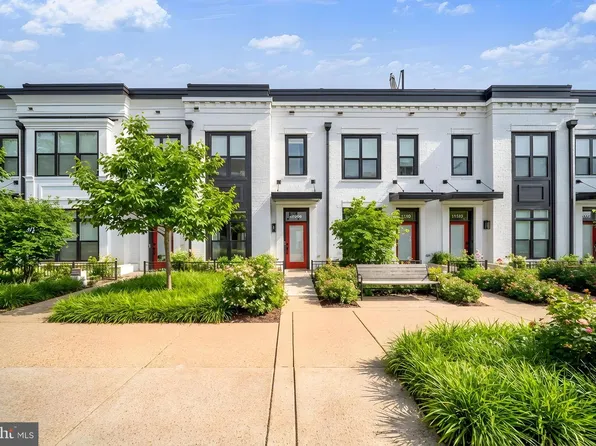 11326 Emerald Park Rd, Potomac, MD 20854