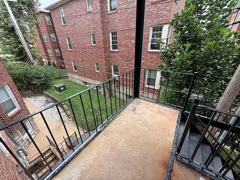 7546 Byron Pl #2W — Photo 14