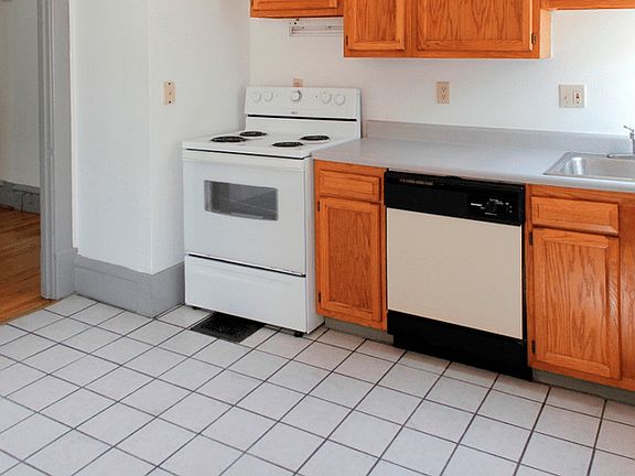 4th image of 113 E Woodruff Ave