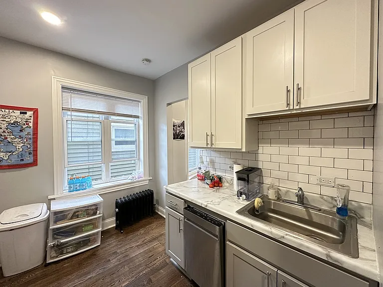 6257 N Lakewood Ave #2 — Photo 6