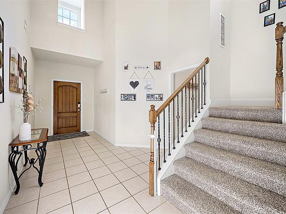 5th image of 305 Highland Park Ln
