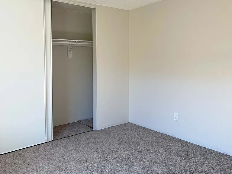 6106 SE Boise St — Photo 31