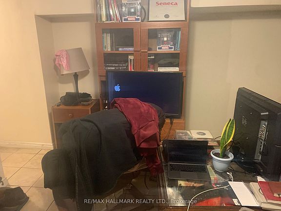 3rd image of 295 Old Weston Rd