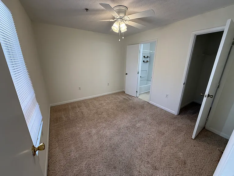 Lake Park Co-living Rooms — Photo 54