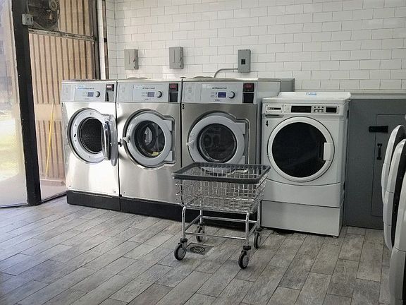 5th image of 1952 1st Ave APT 7D