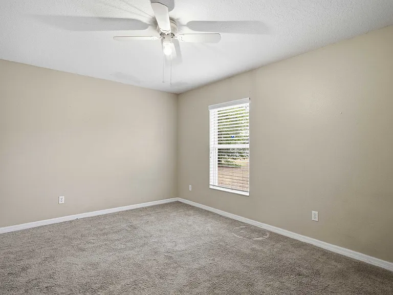57 Pine Dr — Photo 48