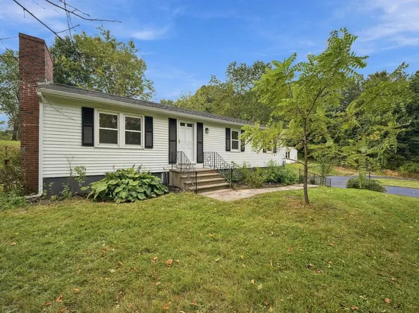136 Haverhill Road, Chester, NH 03036