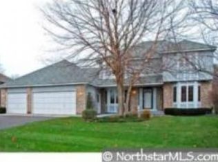 8834 Fountain Ln N, Maple Grove, MN 55311