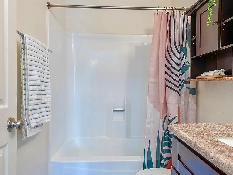 8024 Linda Vista Rd #1F — Photo 21