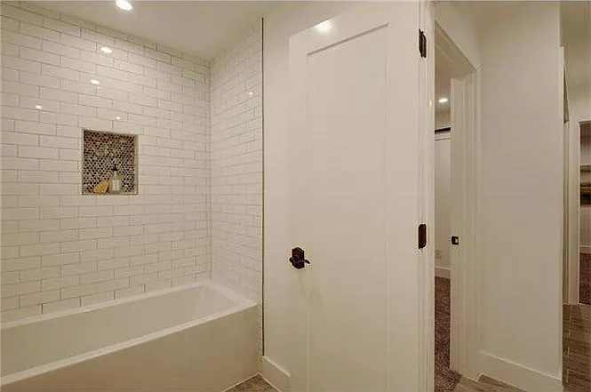 7208 Teaberry Dr — Photo 10
