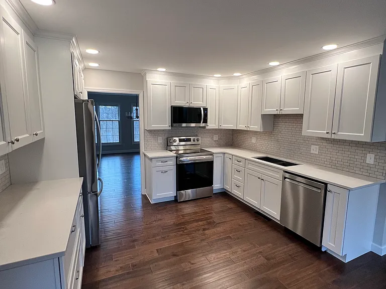 6407 N Jamestown Rd — Photo 16